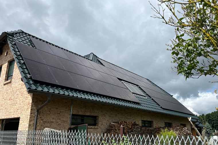 Holzhausen - Projekt der Merkur Solar GmbH